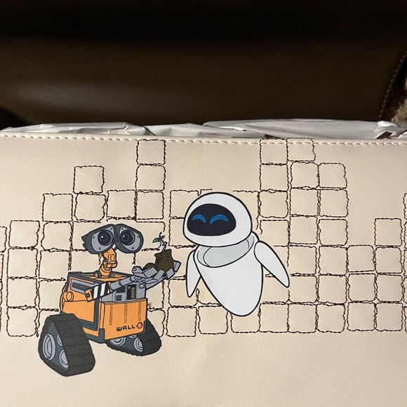 Wall-e crossbody bag with two wallets loungefly - Picture 2 of 3